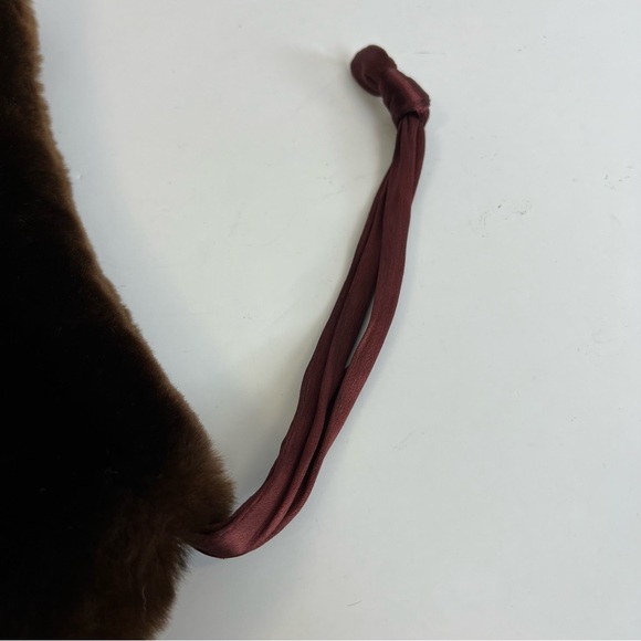 Vintage 40s Glam Luxury Beaver Fur
Clutch Hand Warmer Muff Handbag Bag
Evening - Picture 8 of 11